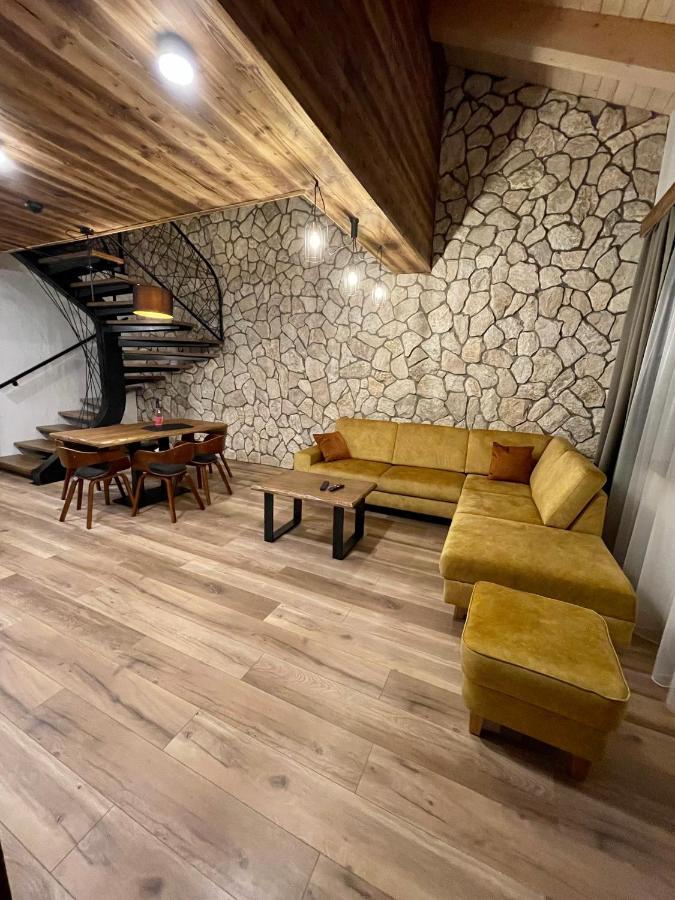 Apartmany Demaenovka デマノブスカ・ドリーナ エクステリア 写真