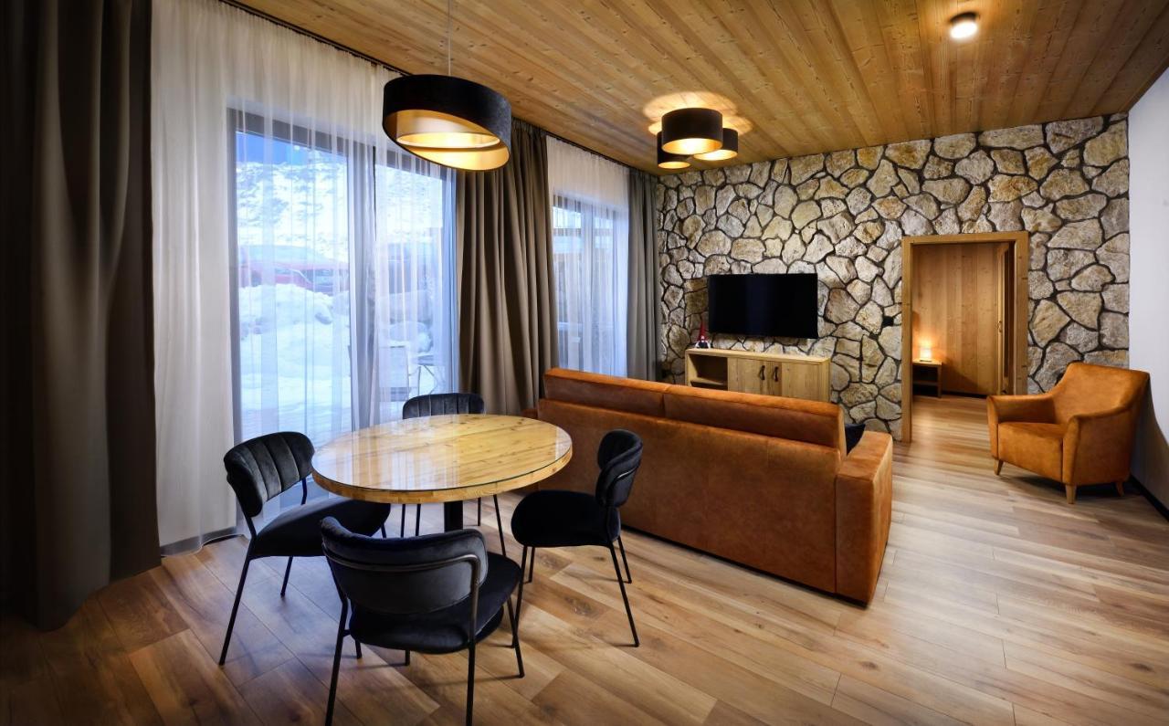 Apartmany Demaenovka デマノブスカ・ドリーナ エクステリア 写真